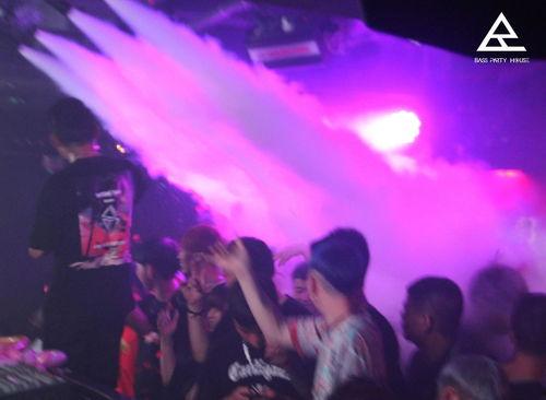 夜场蹦迪爆料视频大全最新,最新蹦迪爆料视频大盘点 第2张 夜场蹦迪爆料视频大全最新,最新蹦迪爆料视频大盘点 第2张